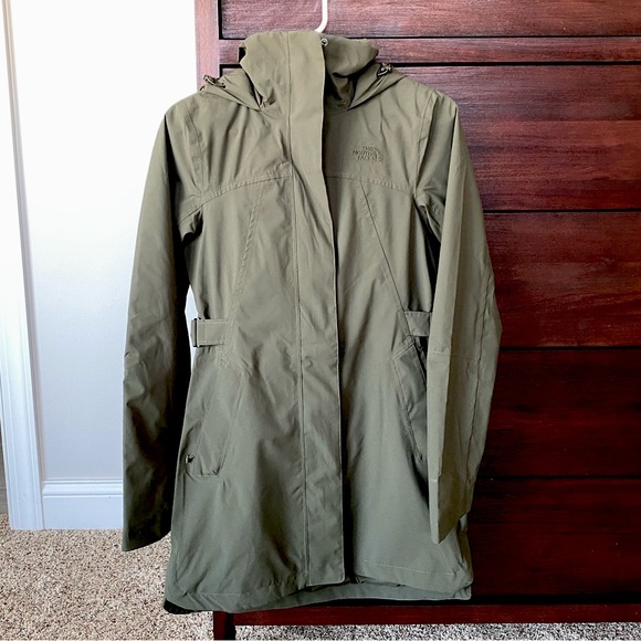 The North Face Jackets & Coats Practically Brand New North Face